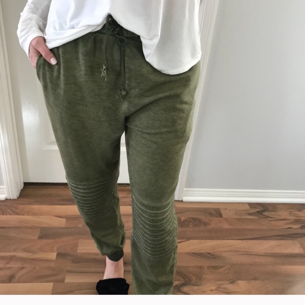 Lounging Rustic Joggers - Picture 2 of 8